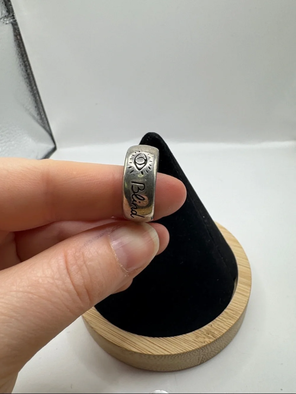 Blind for Love wide band Gucci Sterling Silver Ring